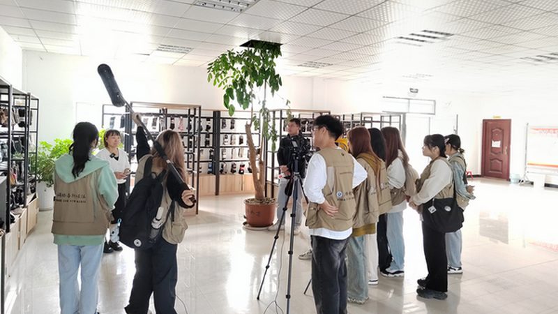 文化传媒公司岗位排名：揭秘行业高薪岗位与晋升路径**