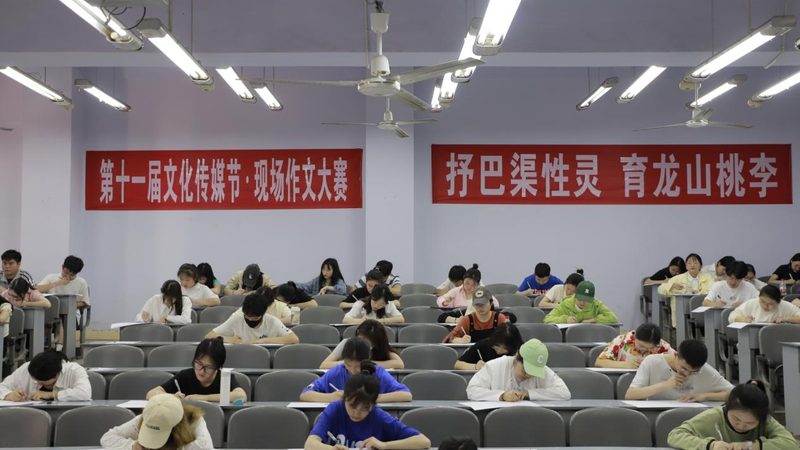 靠谱的直播代运营公司，其服务内容应全面、细致。以下是一些关键的服务内容：