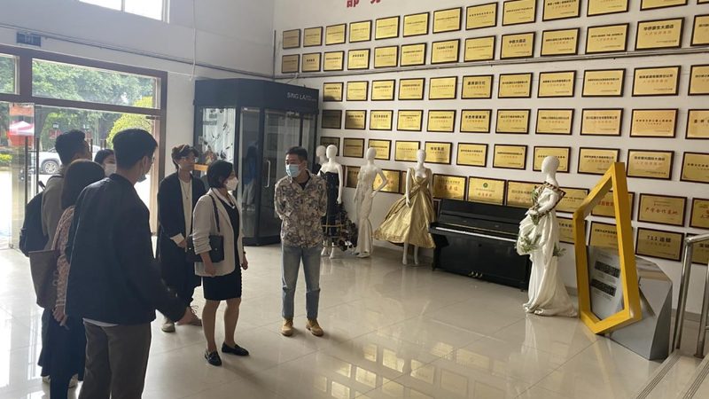 直播代运营与自播区别：揭秘两种模式的优劣与适用场景